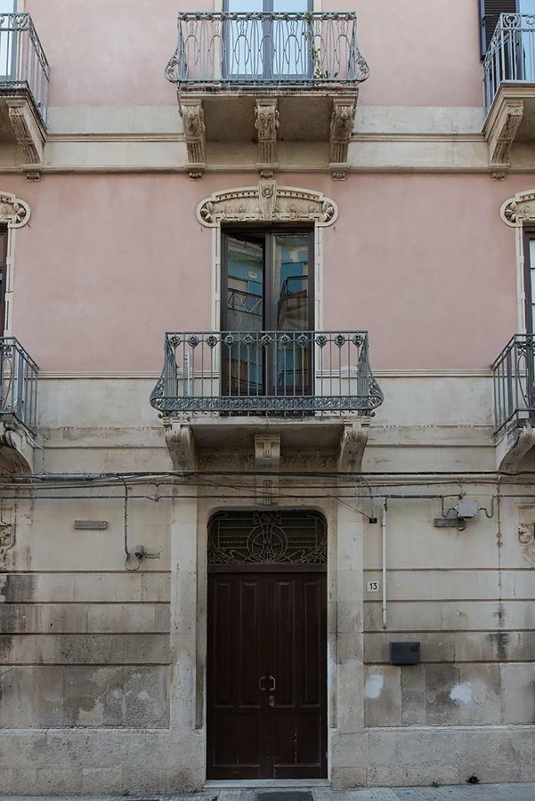 Syracuseapartments Il Piave Di Siracusa Appartamento Per 6 Persone Vicino Ad Ortigia A 200M Dal Mare Exterior foto
